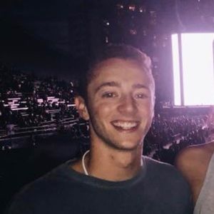 Meet your Posher, Max